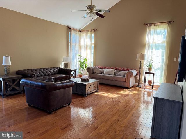 23601 WHITE PEACH CT, Gaithersburg, MD 20882