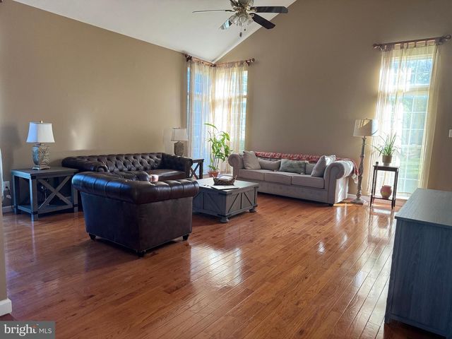 23601 WHITE PEACH CT, Gaithersburg, MD 20882