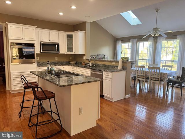 23601 WHITE PEACH CT, Gaithersburg, MD 20882