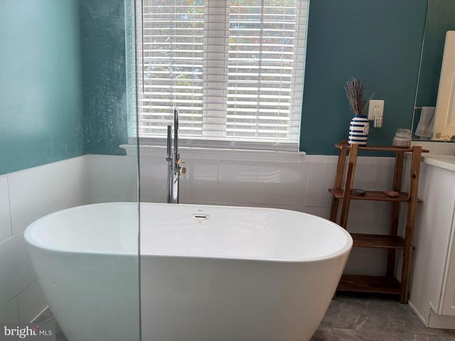 23601 WHITE PEACH CT, Gaithersburg, MD 20882