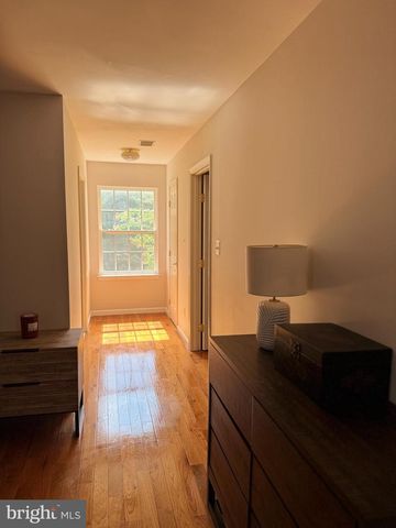 23601 WHITE PEACH CT, Gaithersburg, MD 20882