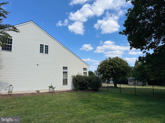 23601 WHITE PEACH CT, Gaithersburg, MD 20882