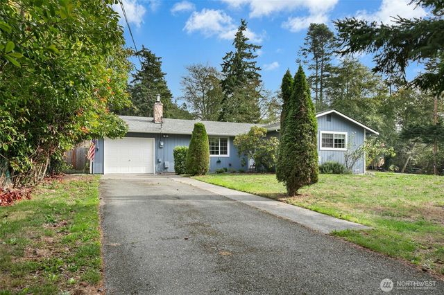 4318 Rhododendron Drive, Oak Harbor, WA 98277