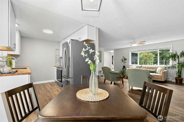 4318 Rhododendron Drive, Oak Harbor, WA 98277