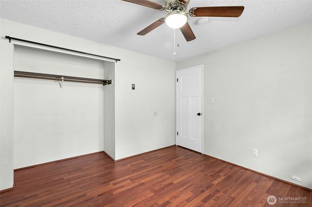 4318 Rhododendron Drive, Oak Harbor, WA 98277