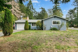 4318 Rhododendron Drive, Oak Harbor, WA 98277