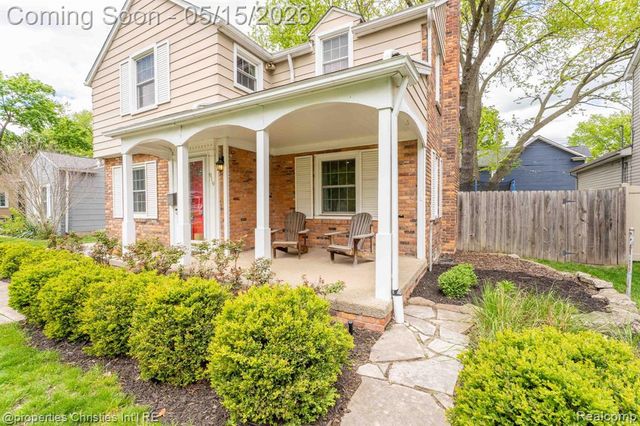 919 E Lincoln Avenue, Royal Oak, MI 48067