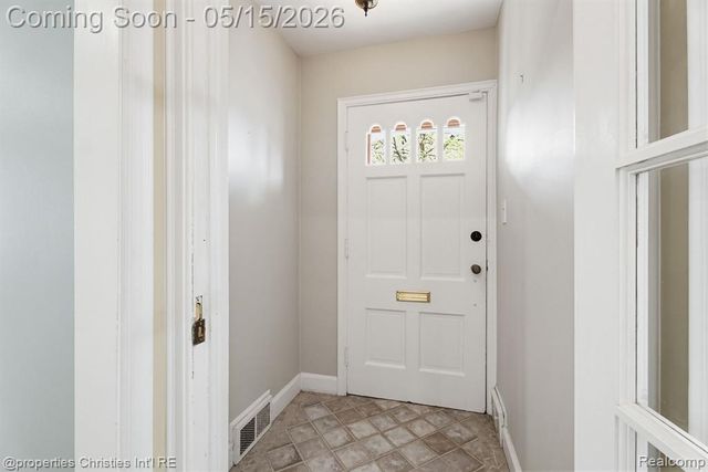 919 E Lincoln Avenue, Royal Oak, MI 48067