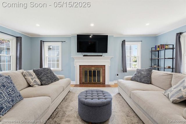 919 E Lincoln Avenue, Royal Oak, MI 48067