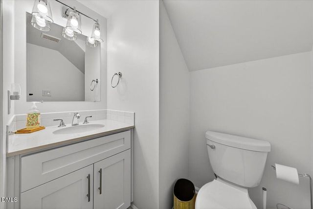 5608 Barham Court, Raleigh, NC 27613