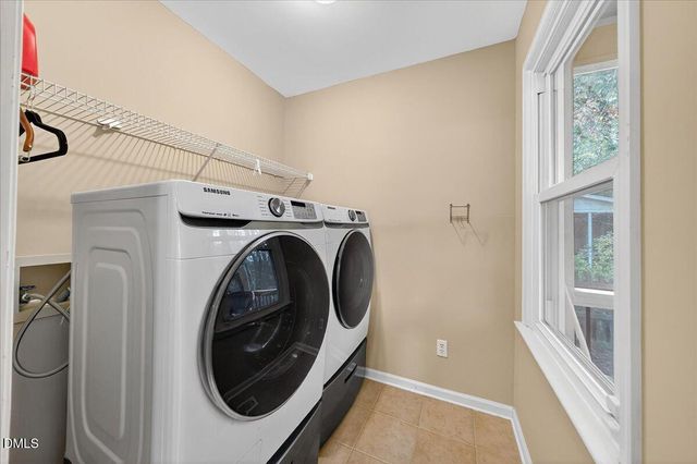 5608 Barham Court, Raleigh, NC 27613