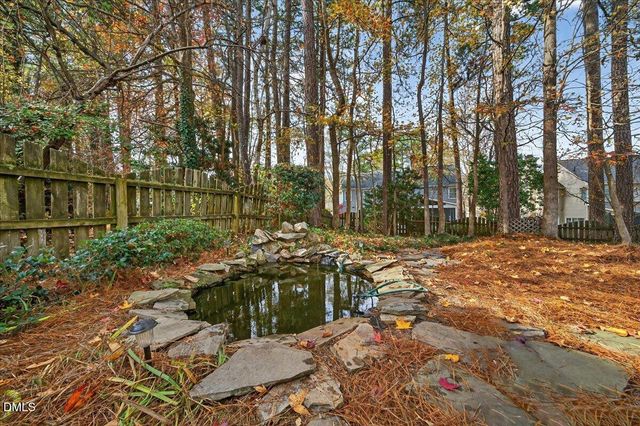 5608 Barham Court, Raleigh, NC 27613
