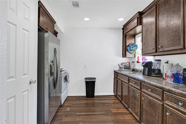 10526 Palestine Street, Jacinto City, TX 77029