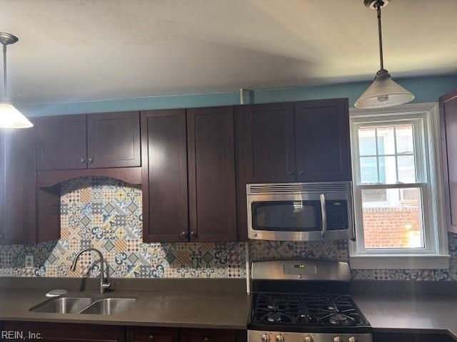 913 Harrington AVE, Norfolk, VA 23517