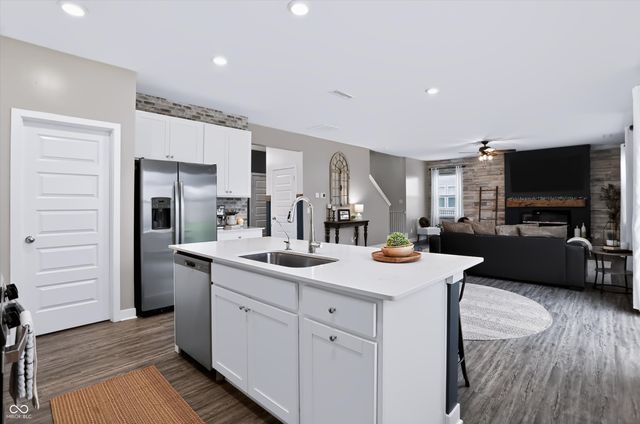 36 Lively Place, Cicero, IN 46034