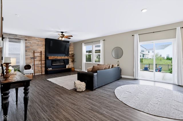 36 Lively Place, Cicero, IN 46034