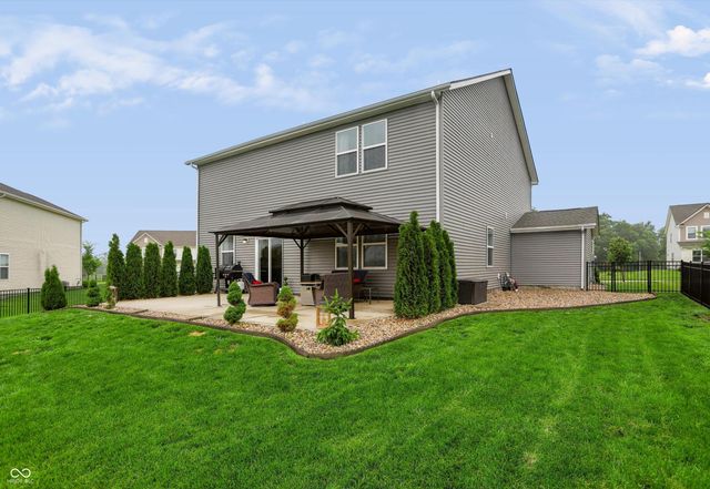 36 Lively Place, Cicero, IN 46034
