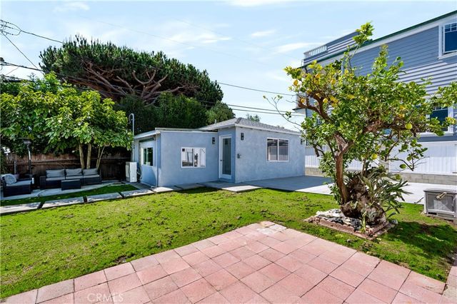 340 Avenue F, Redondo Beach, CA 90277