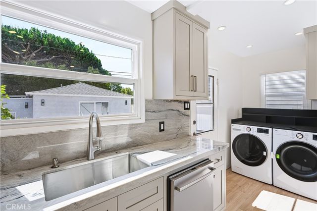 340 Avenue F, Redondo Beach, CA 90277