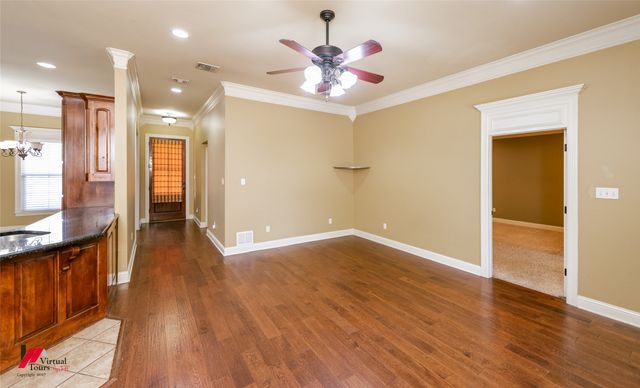 305 Tottenham Court, Bossier City, LA 71111