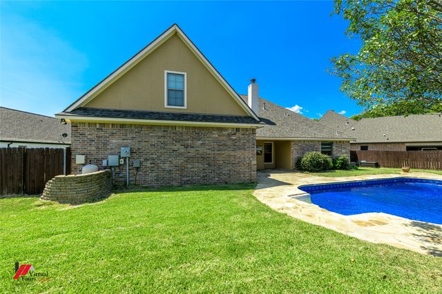 305 Tottenham Court, Bossier City, LA 71111