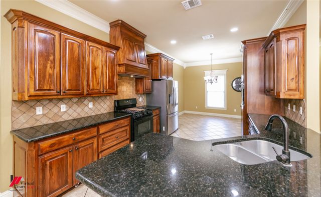 305 Tottenham Court, Bossier City, LA 71111