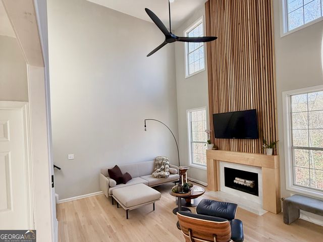 5652 Wandering Vine Lane SE, Mableton, GA 30126