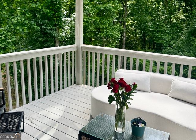 5652 Wandering Vine Lane SE, Mableton, GA 30126