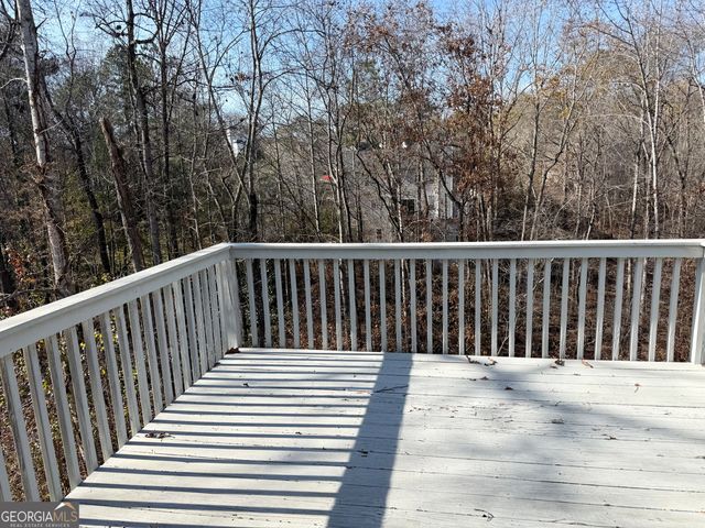 5652 Wandering Vine Lane SE, Mableton, GA 30126