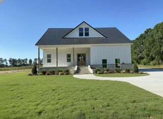 490 County Road 18, Headland, AL 36345
