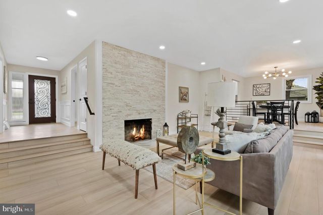 308 KENWOOD DR, Moorestown, NJ 08057