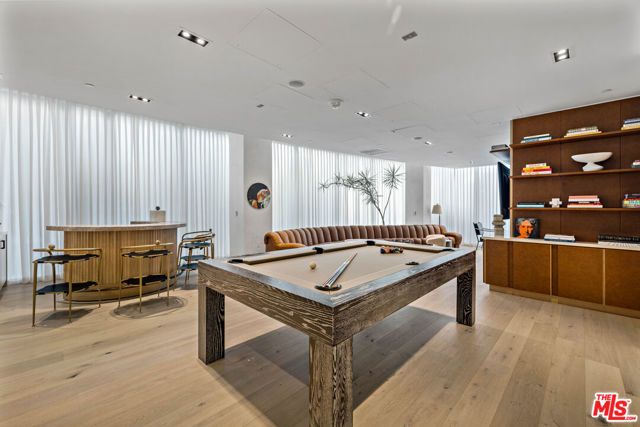 9000 W 3rd Street 304, Los Angeles, CA 90048