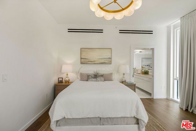 9000 W 3rd Street 304, Los Angeles, CA 90048