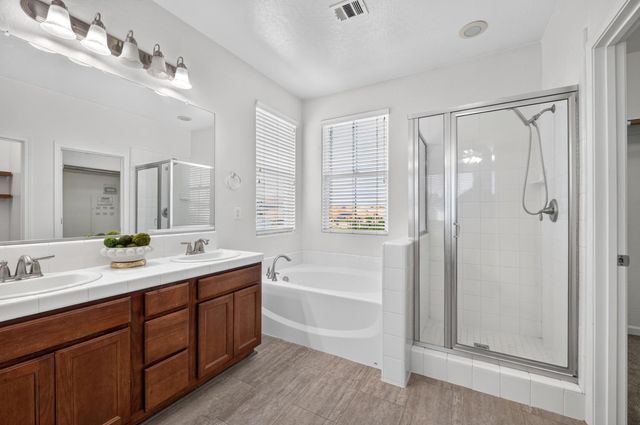 5507 N Gates Avenue, Fresno, CA 93722