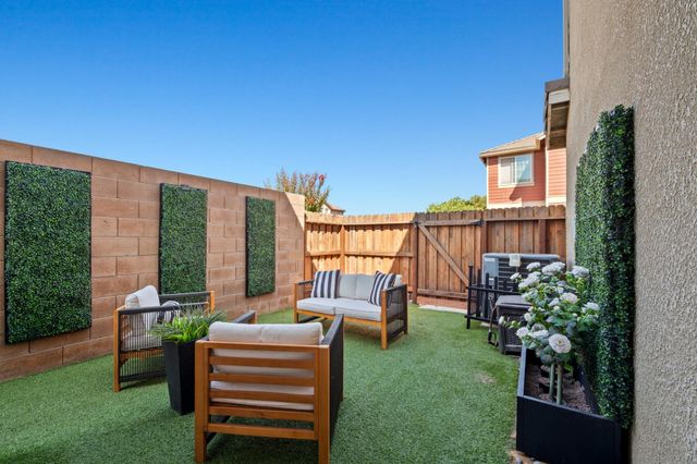 5507 N Gates Avenue, Fresno, CA 93722
