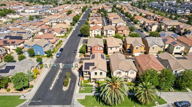 5507 N Gates Avenue, Fresno, CA 93722
