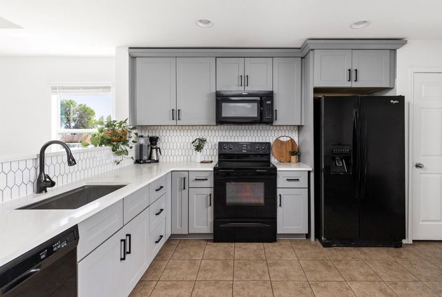 5700 Glowing Star TRL, Austin, TX 78724