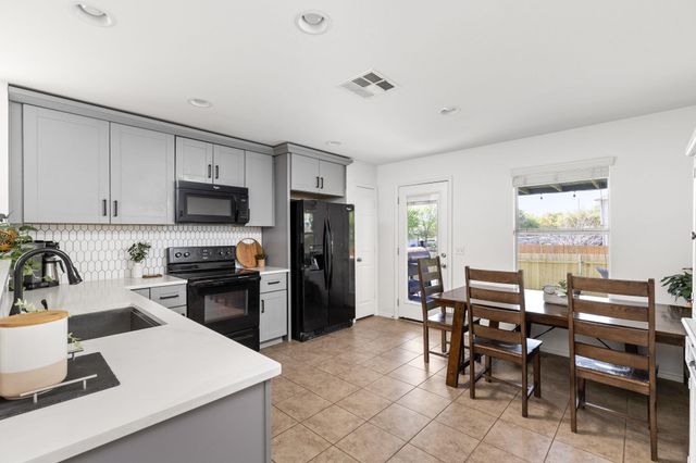 5700 Glowing Star TRL, Austin, TX 78724