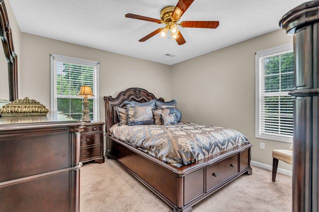 206 Homeward Ave, Winchester, TN 37398