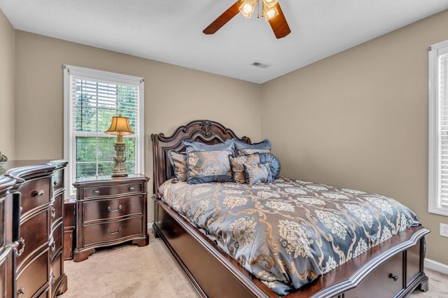 206 Homeward Ave, Winchester, TN 37398