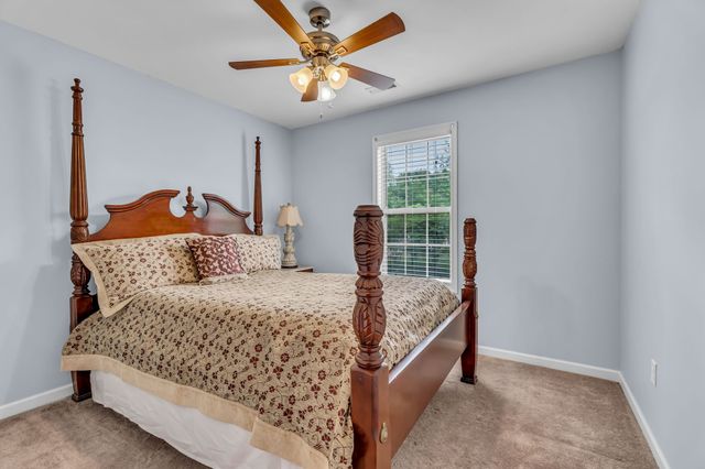 206 Homeward Ave, Winchester, TN 37398