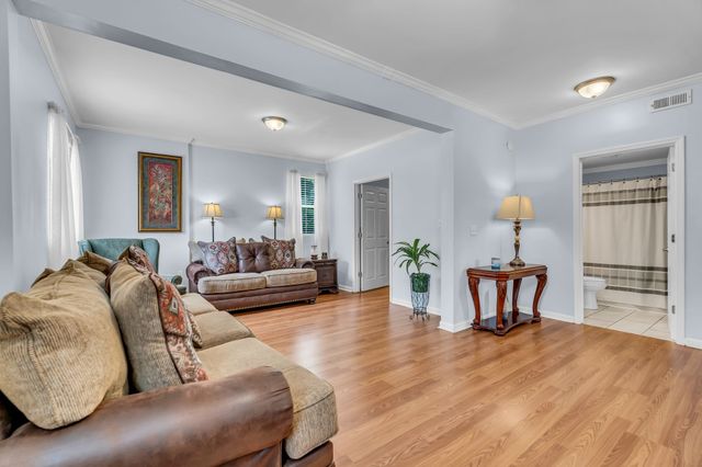 206 Homeward Ave, Winchester, TN 37398