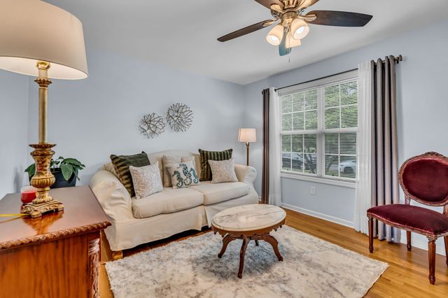 206 Homeward Ave, Winchester, TN 37398