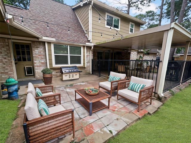 17407 Majestic Forest Drive, Spring, TX 77379