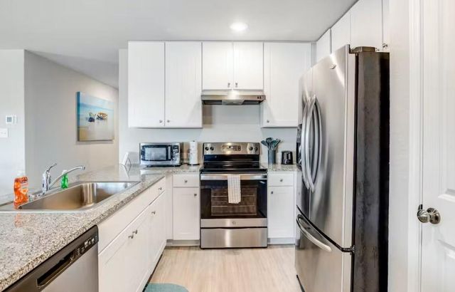 1927 Grey Catbird ST, New Braunfels, TX 78130