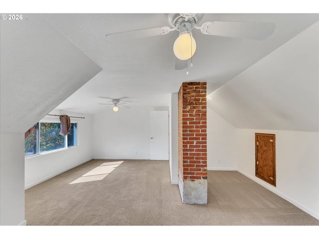9224 N POLK Ave, Portland, OR 97203