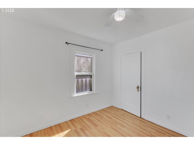 9224 N POLK Ave, Portland, OR 97203