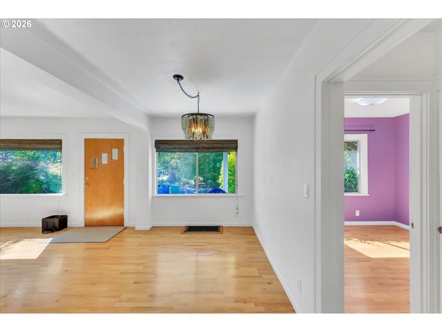 9224 N POLK Ave, Portland, OR 97203
