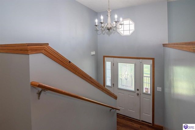 260 Cassies Way, Vine Grove, KY 40175