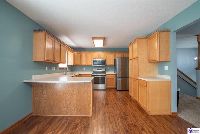 260 Cassies Way, Vine Grove, KY 40175